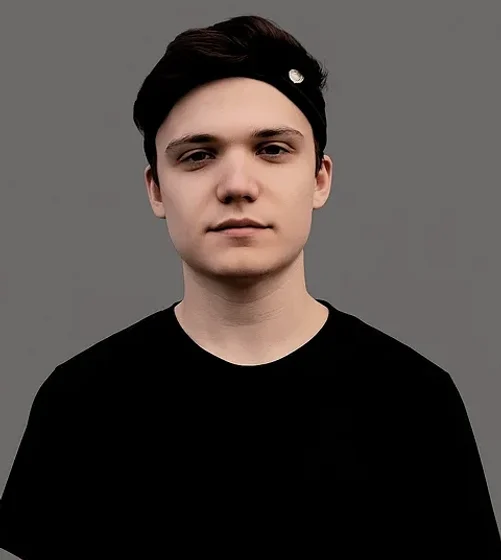 Александр Груздев